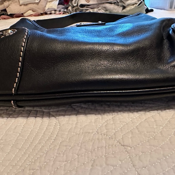 Michael Kors leather shoulder bag - Picture 5 of 7